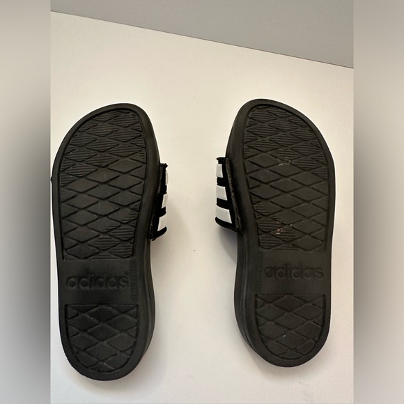 Adidas Adilette Comfort Kids’ Slide Sandals - Picture 5 of 5